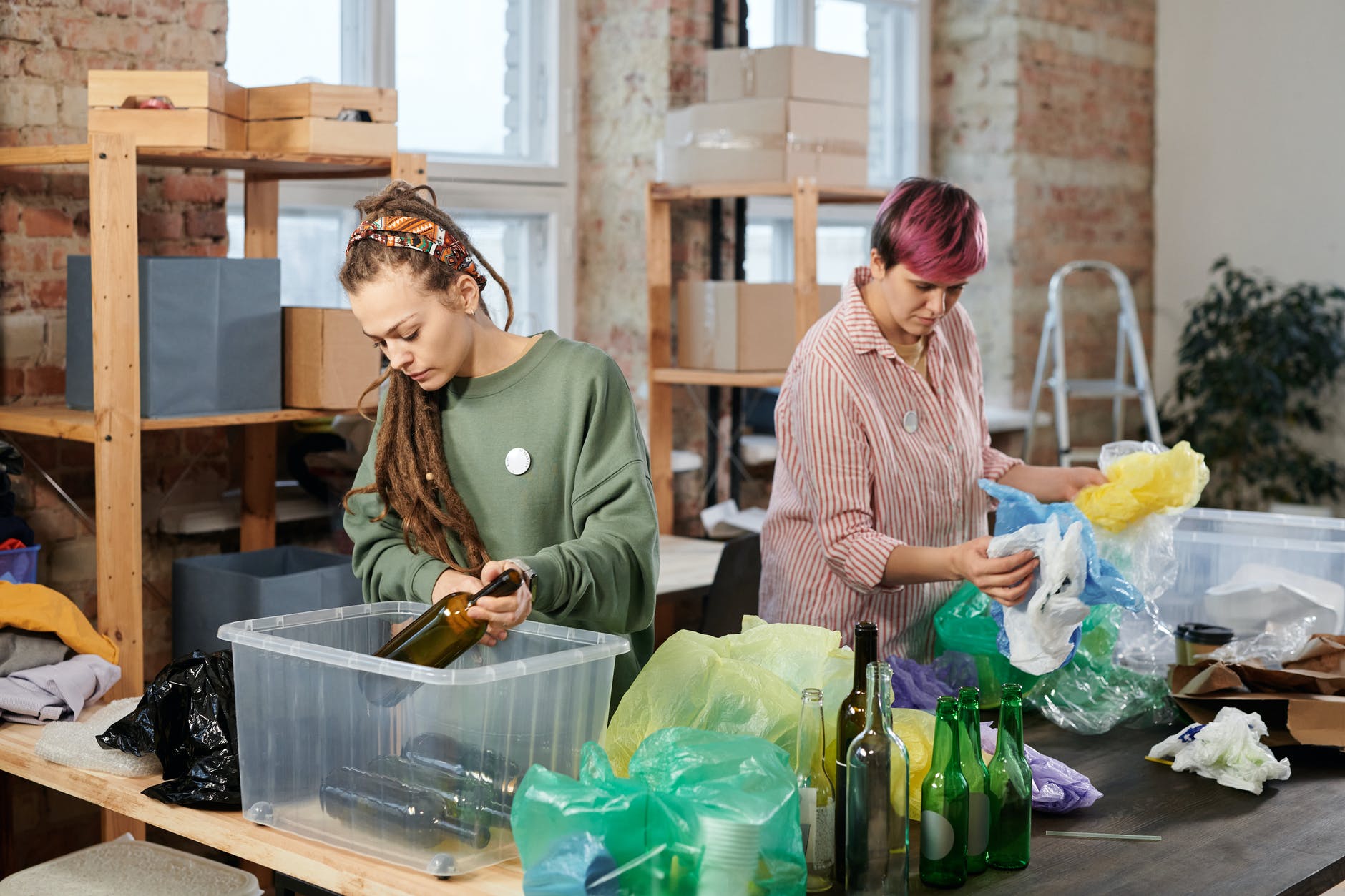 women sorting wastes