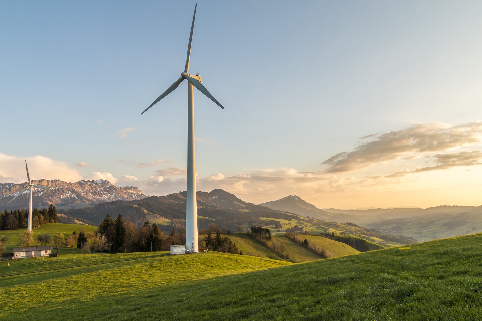 Stephen Aldridge, the owner of Numeritas, shares how he supports companies find financial success in the renewable energy industry. 