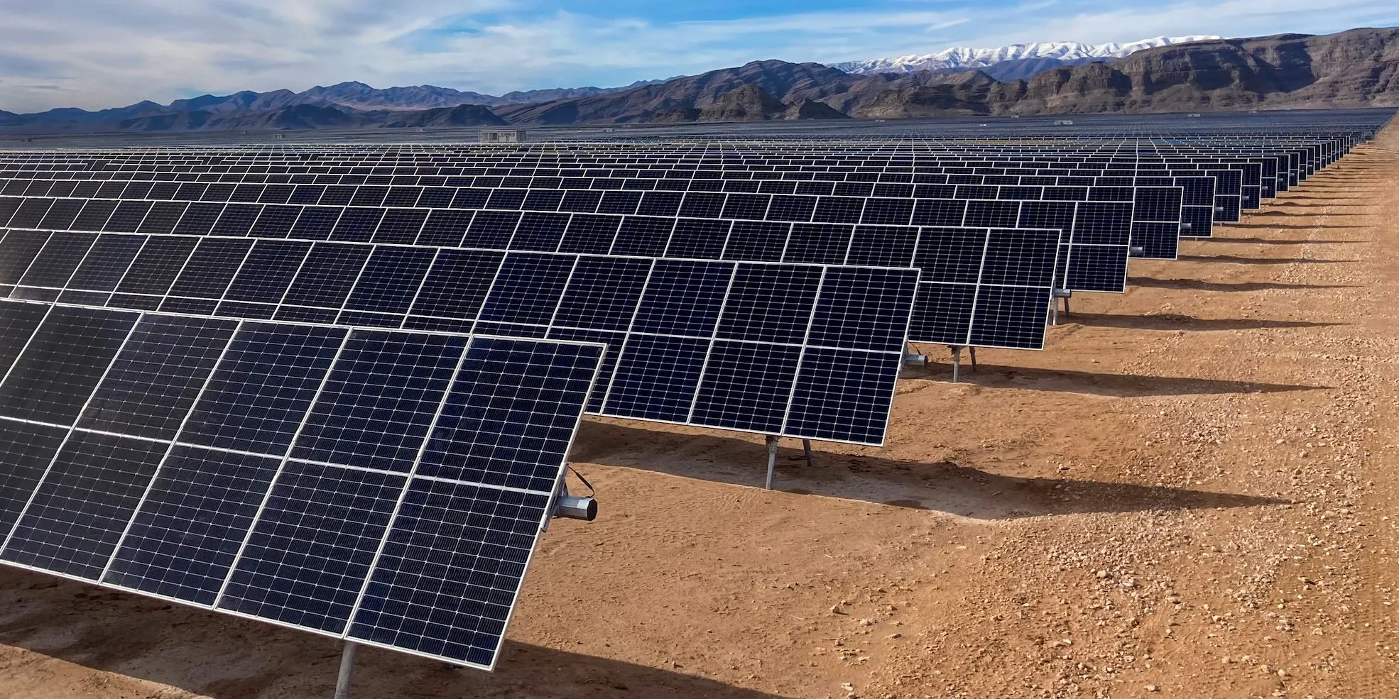 Bifacial solar panels: A cutting-edge technology