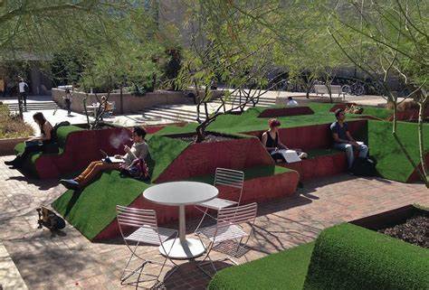 Vertical Gardens: Transforming Desolate Spaces into Green Oases